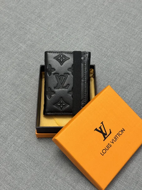 porte monnaie LOUIS VUITTON hommes 4