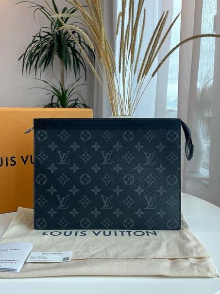Louis Vuitton Pochette Voyage