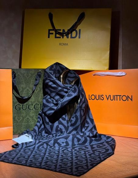 écharpes GUCCI " master qualité "