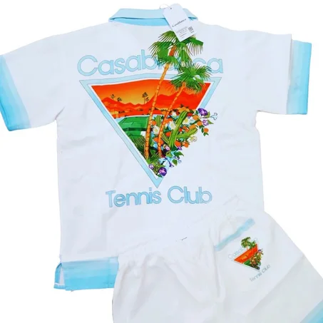 L'ensemble Casablanca avec chemise et short