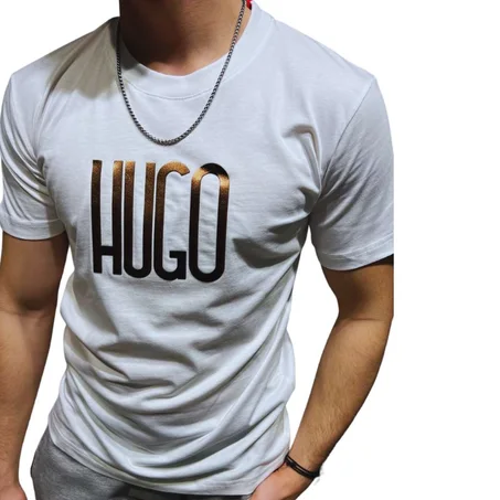 L'ensemble Hugo Boss avec t-shirt et short
