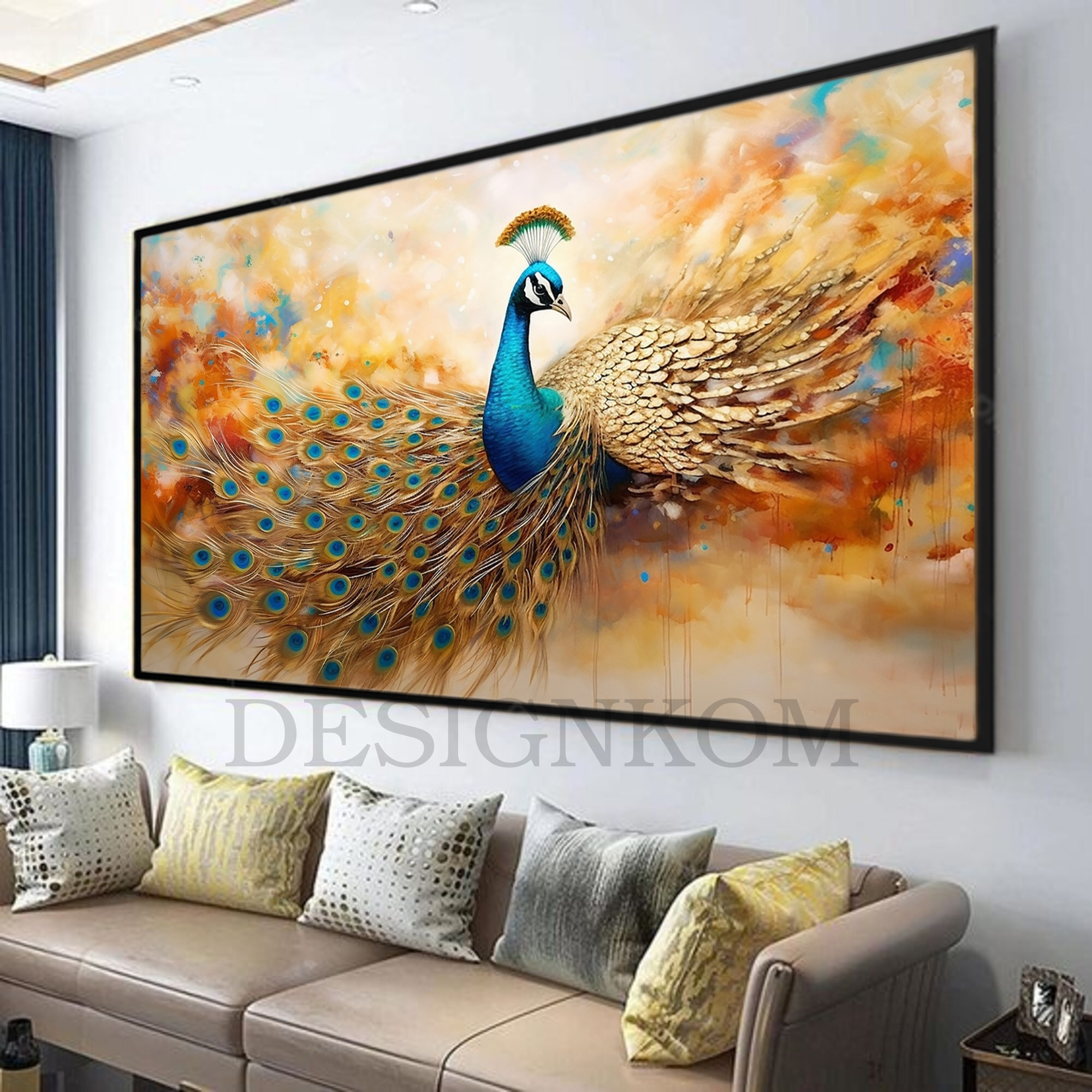 BEAUTIFUL PEACOCK SHOW