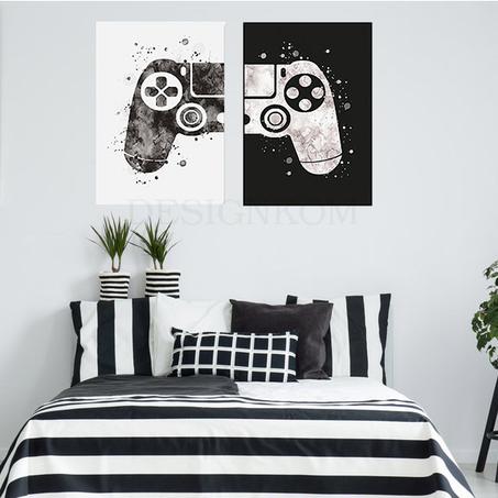 BLACK AND WHITE CONTROLLER STYLE
