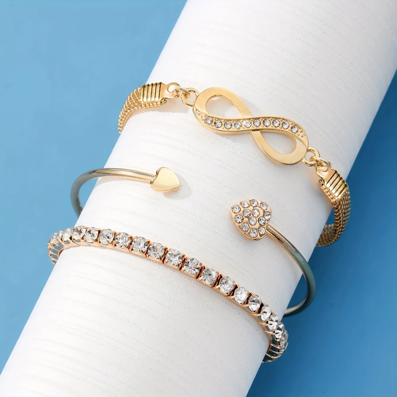 CRISTAL — Diamond-Studded Watch & Jewellery Set · 4 Pieces of Pure Brilliance
