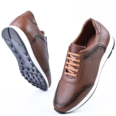 Baskets en cuir marron