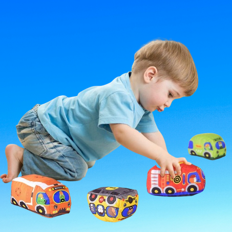 مجموعة ألعاب السيارة الناعمة مع بساط اللعب للأطفال