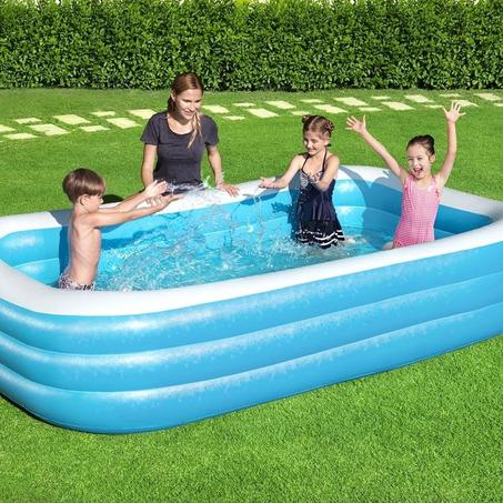 مسبح الأحلام