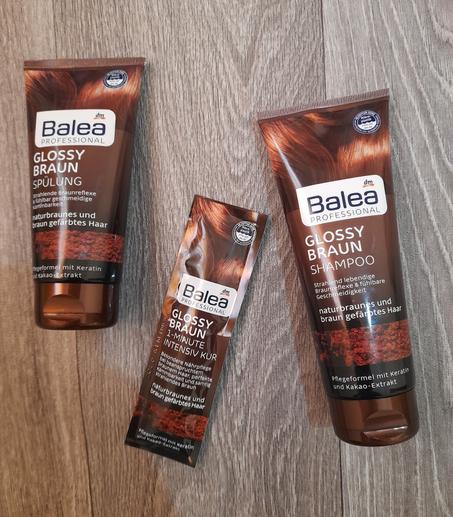 تركيبة جديدة تتكون من:  شامبو وبلسم وماسك مرطب  للشعر البني  بتركيبه خاليه من السيليكون