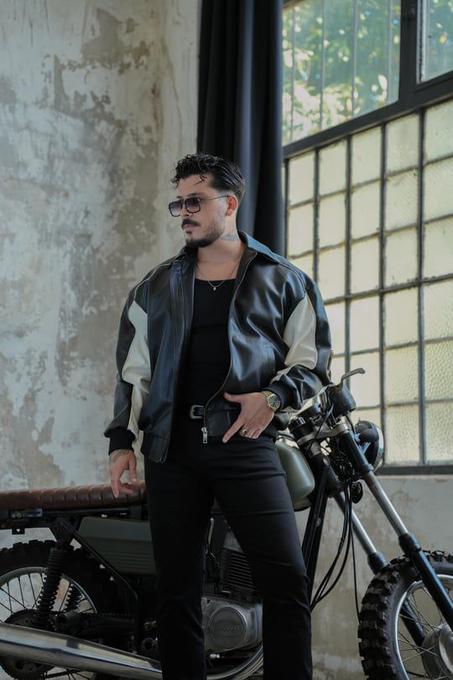 Veste en cuir  RITABELLE 100% artisanale avec détails aux manches - 2 options de couleur différentes