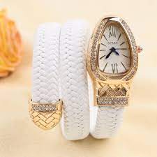 Montre serpent tendance avec bracelet en cuir serti de diamants