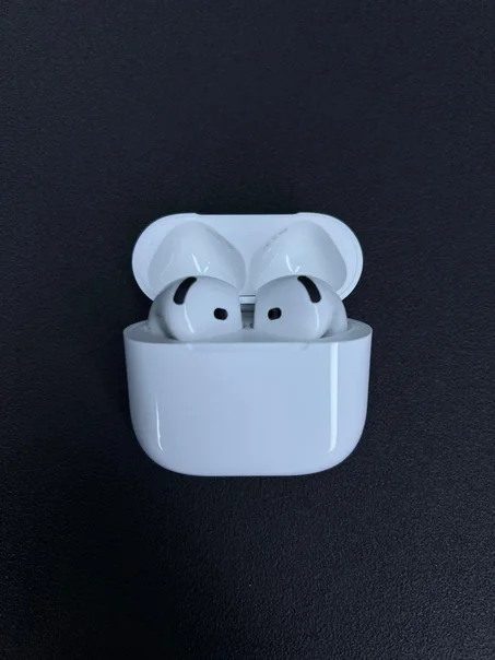 Airpods 4 + pochette