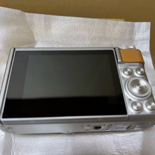 Canon PowerShot SX740 HS Silver Compact Digital Camera Zoom Lens Box Tested