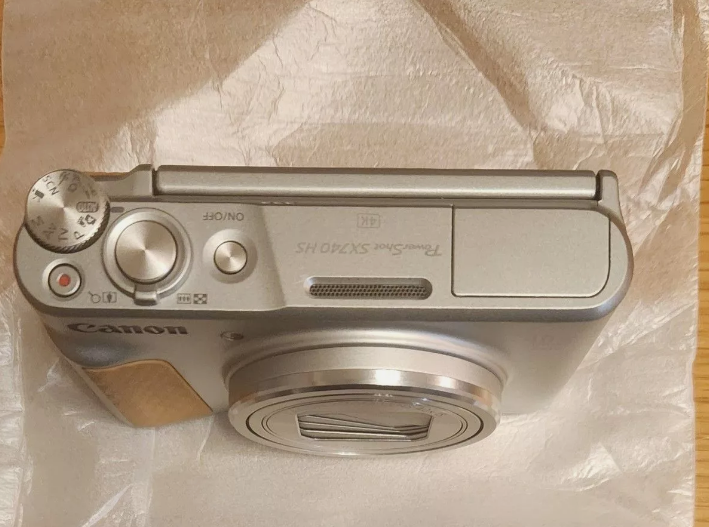 Canon PowerShot SX740 HS Silver Compact Digital Camera Zoom Lens Box Tested