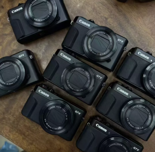 Canon PowerShot G7 X Mark II Compact Digital Camera