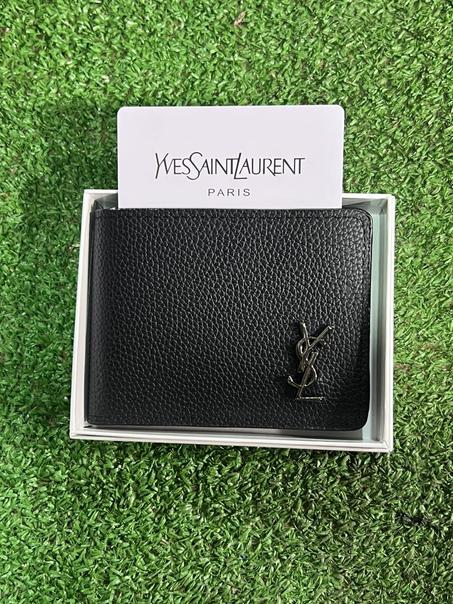 Porte feuille  yvessaintlaurent