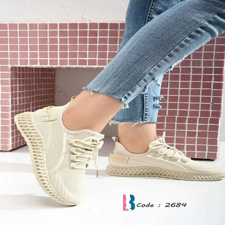 أحذية رياضية عصرية 2684 Fashionable sneakers