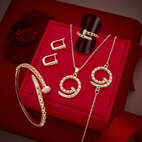 طقم مكون من اسوارة واقراط وقلادة وخاتم Set of bracelet, earrings, necklace and a ring -Xuping S003