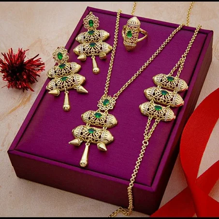 أطقم تقليدية - عقد ، قرط ، سوار وخاتم Traditional ensembles -Necklace, earing, bracelet and ring