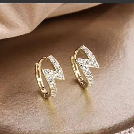زوج من أقراط Pair of earrings -Xuping E001