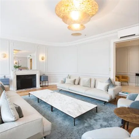 الآثات المنزلية