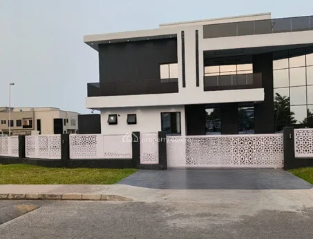 5 bedroom detached duplex for sale in Royal Garden Estate