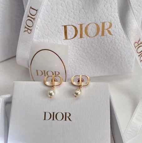 BOUCLE D'OREILLES  DIOR
