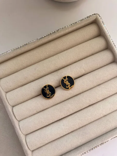 BOUCLES d'oreilles  YSL