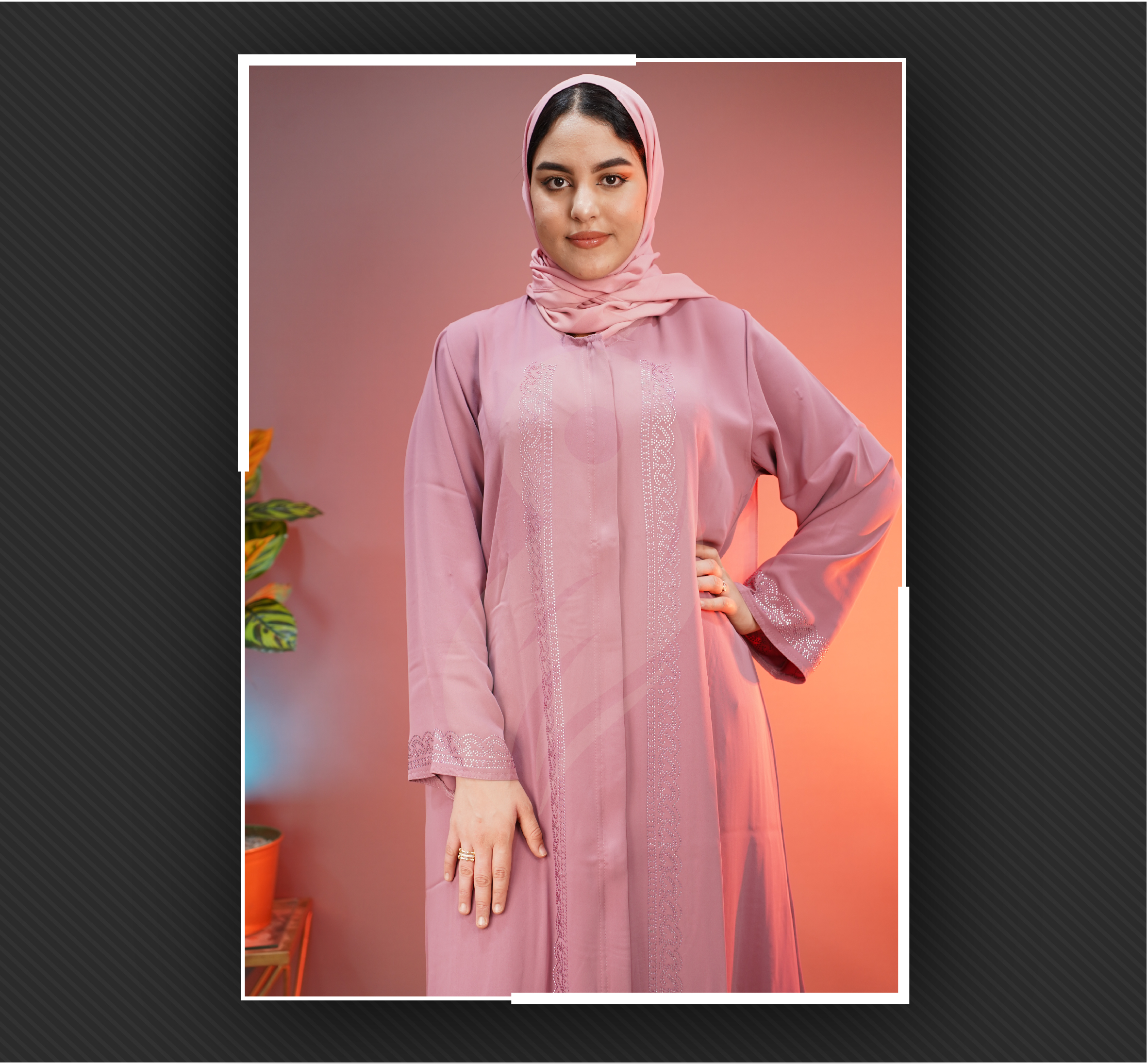 عباية إماراتية بالفولار