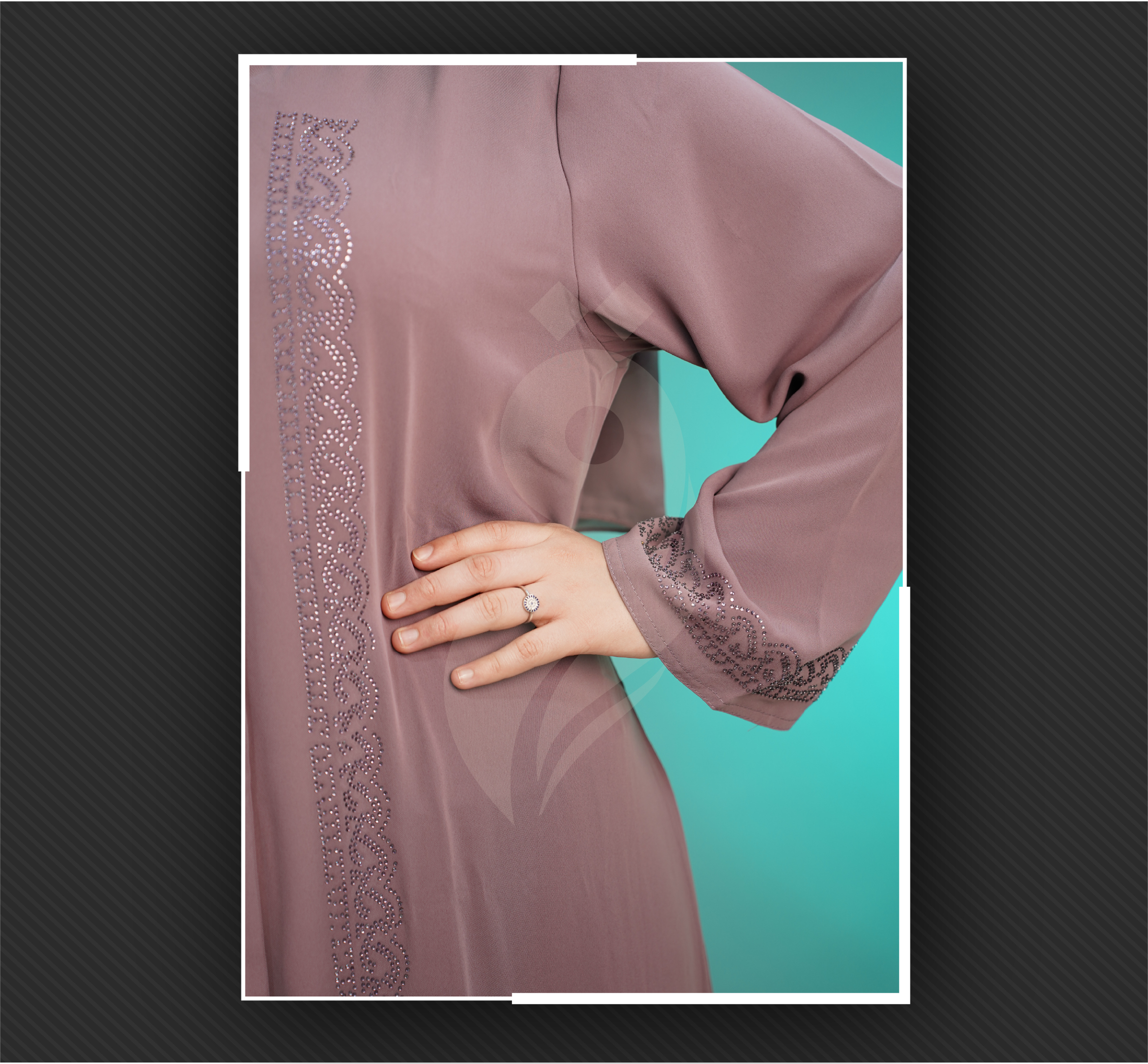 عباية إماراتية بالفولار