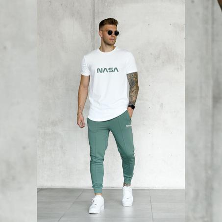 لأنك تستحق الأفضل: ملابس رجالية بجودة عالية وأسعار مناسبة NASA