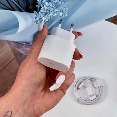 PACK IPHONE   ADAPTATEUR + CABLE (1m)