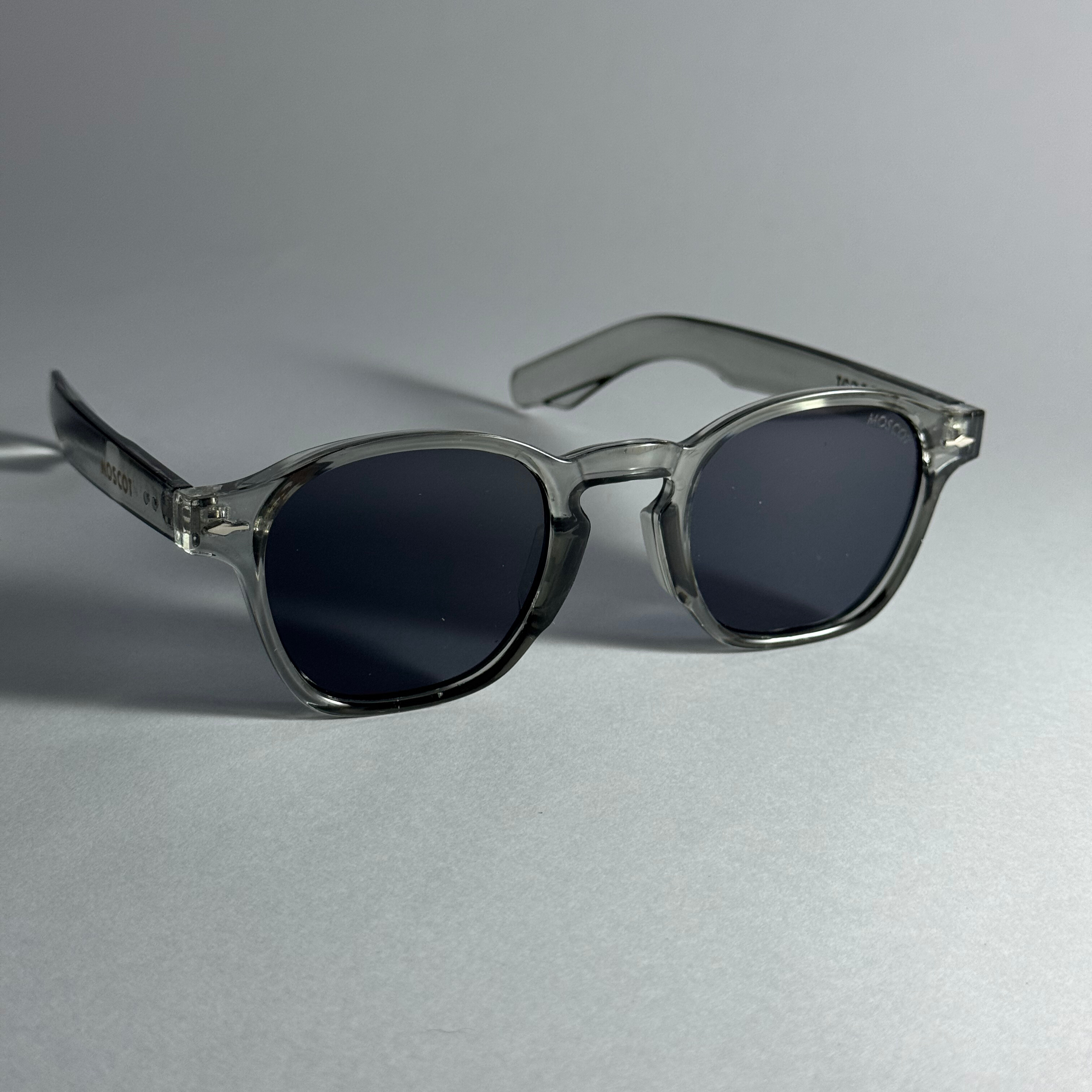 Moscot Black V2