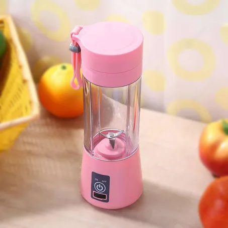 Le mini mixeur portable rechargeable à 4 lames a une puissance considérable, qui peuvent sans effort transformes légumes en smoothies incroyables, ne laisser aucun morceau de fruit et de glac