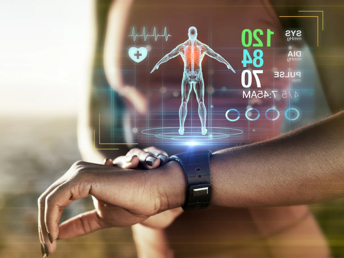 أجهزة الصحة واللياقة الرقمية (Health & Wellness Tech)