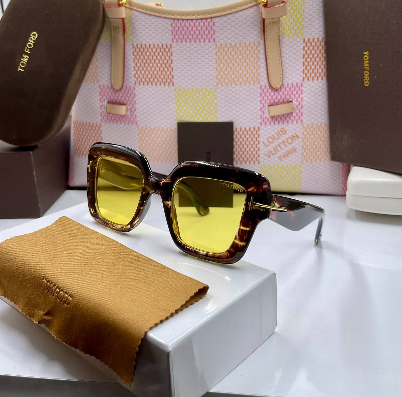 Tom ford DW101