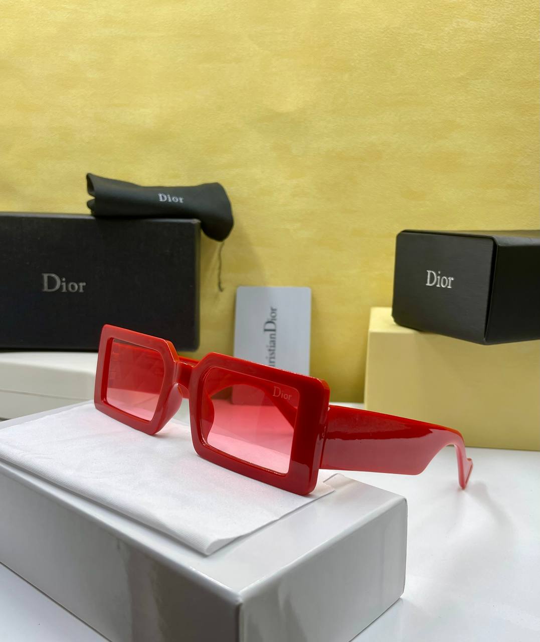 DIOR ME-01