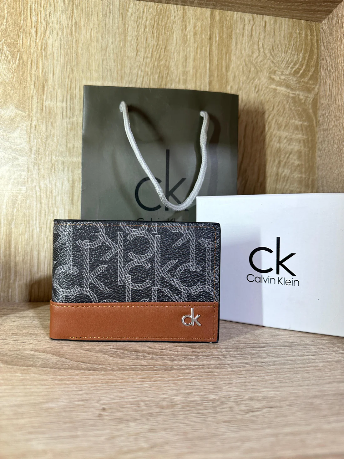 PORTE MONNAIE CK MARRON