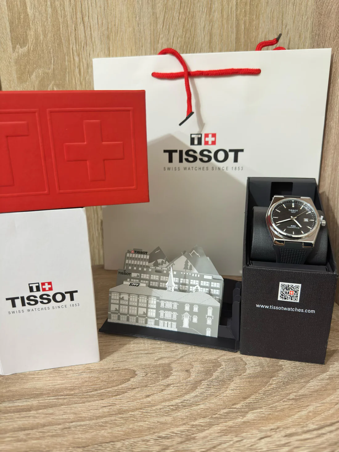 TISSOT SILICONE AVEC COFFRET