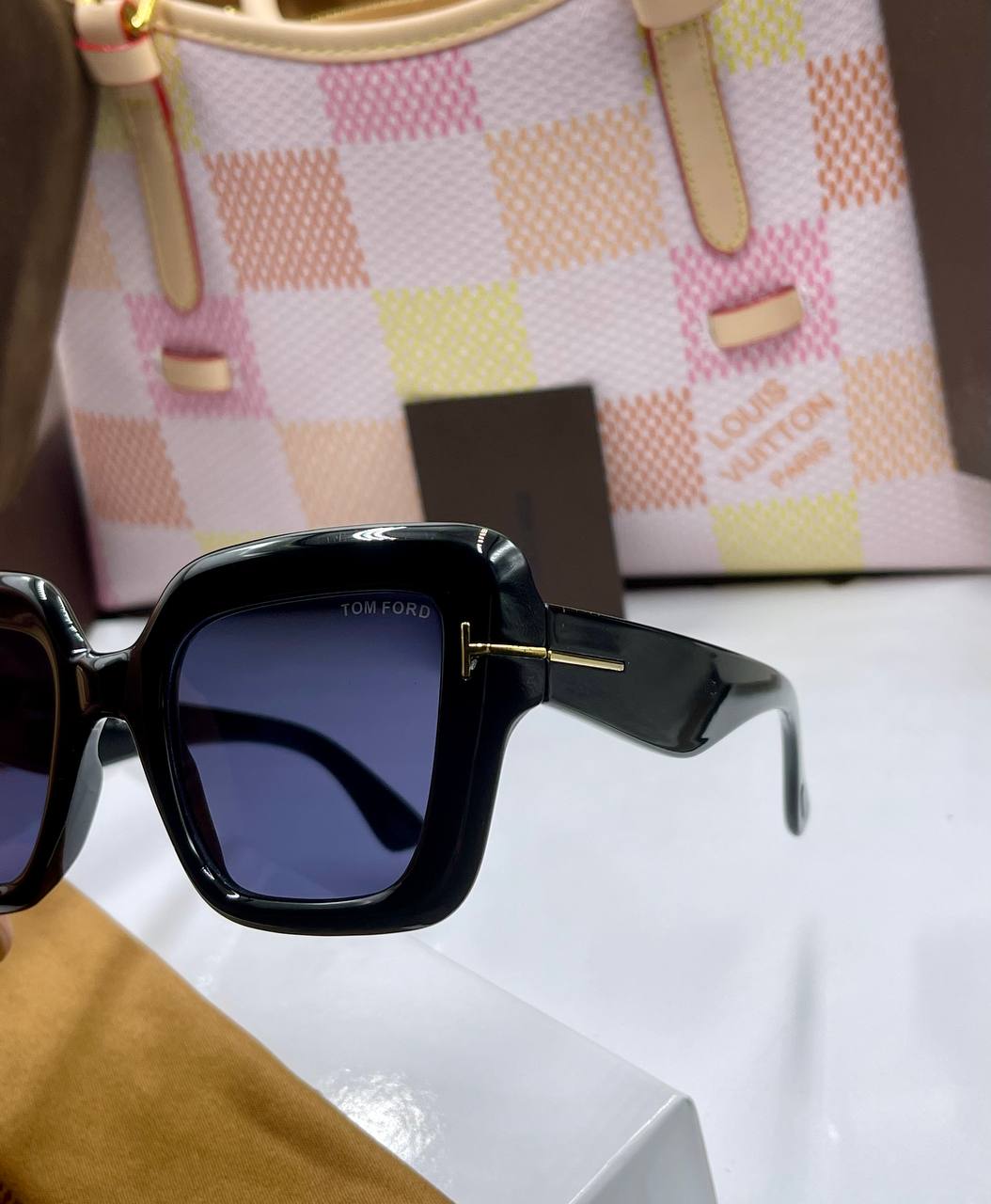 Tom ford DW101