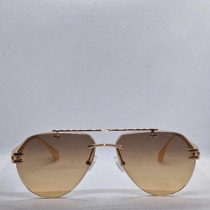 M-aaybacch golden pilot