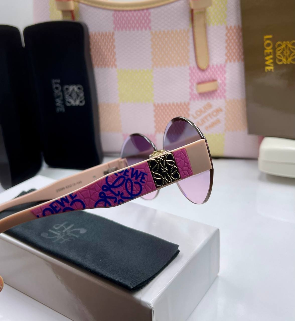 LOEWE EE143