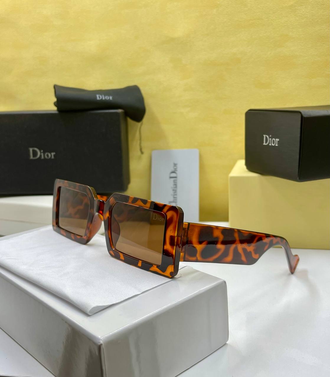 DIOR ME-01
