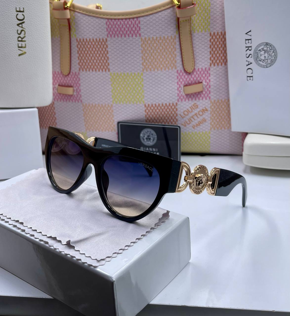 Versace AE
