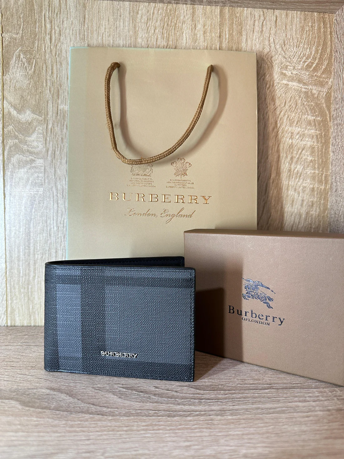 PORTE MONNAIE BURBERRY NOIR