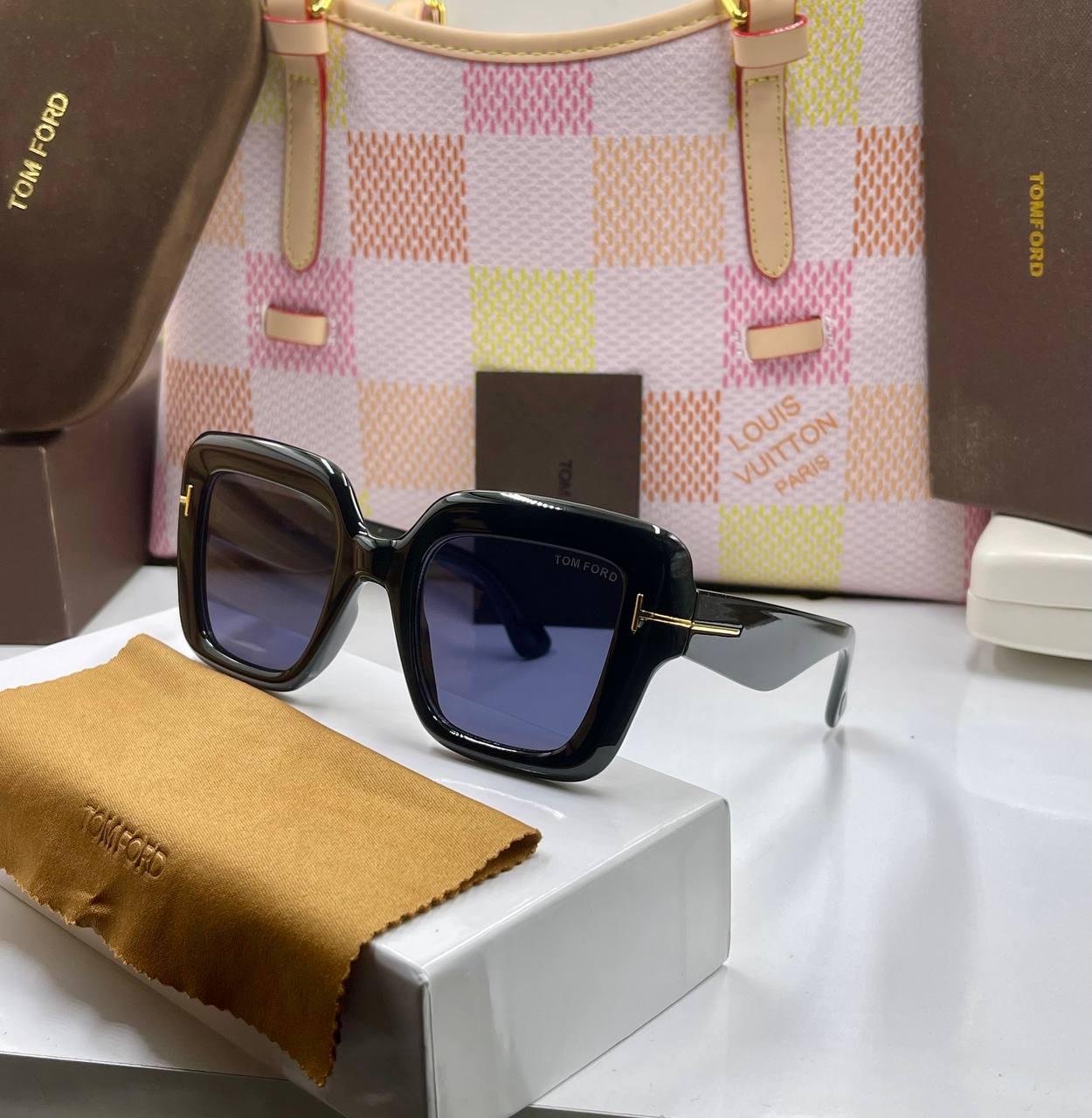 Tom ford DW101