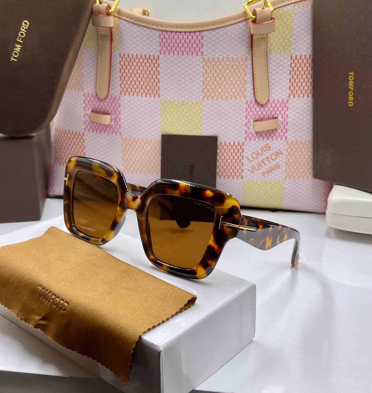 Tom ford DW101