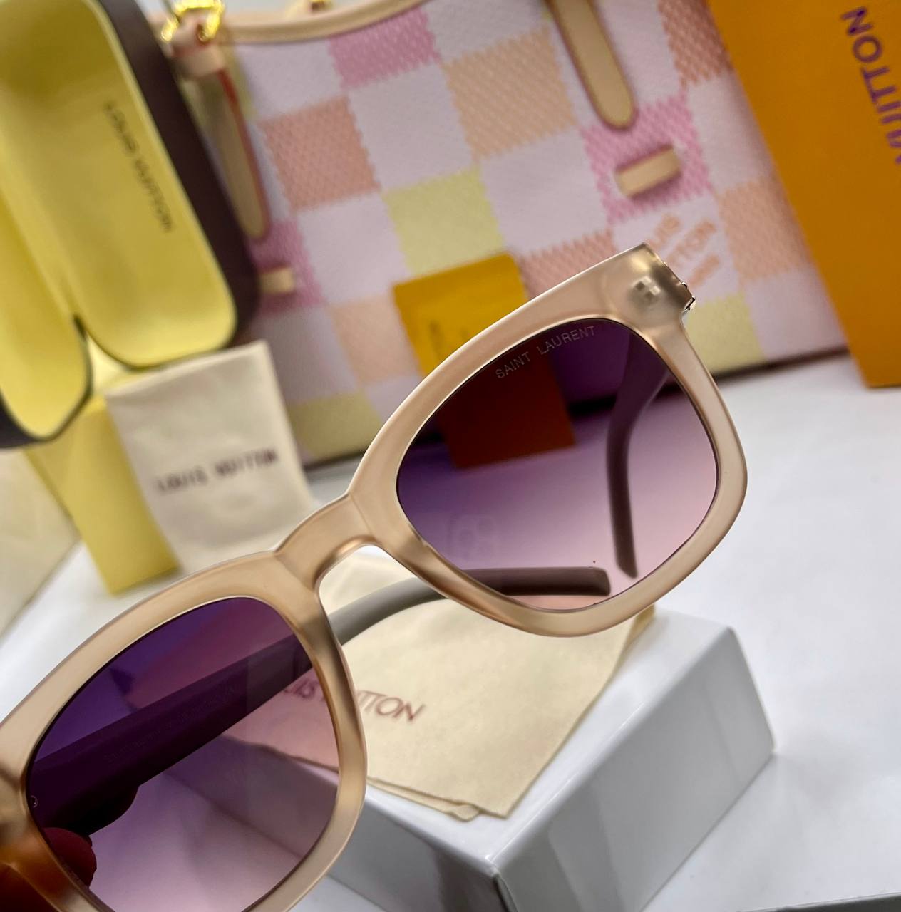 Louis Vuitton LV-E25