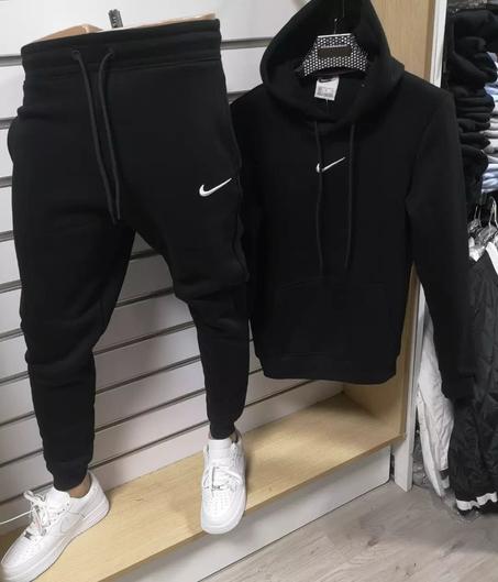 ENSEMBLE NIKE / JORDAN / NORTH FACE