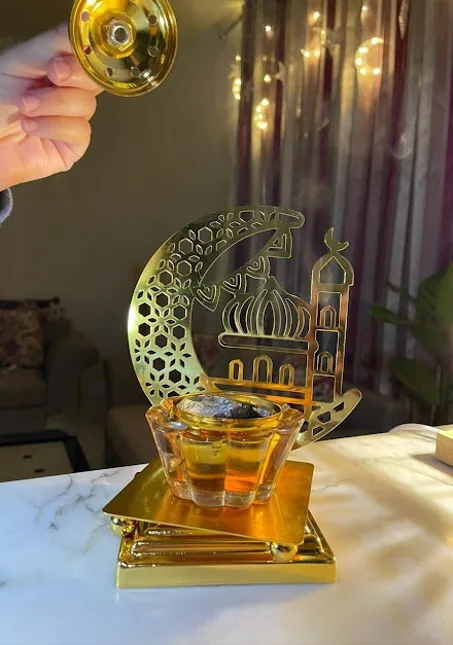 مبخرة كهربائية على شكل هلال