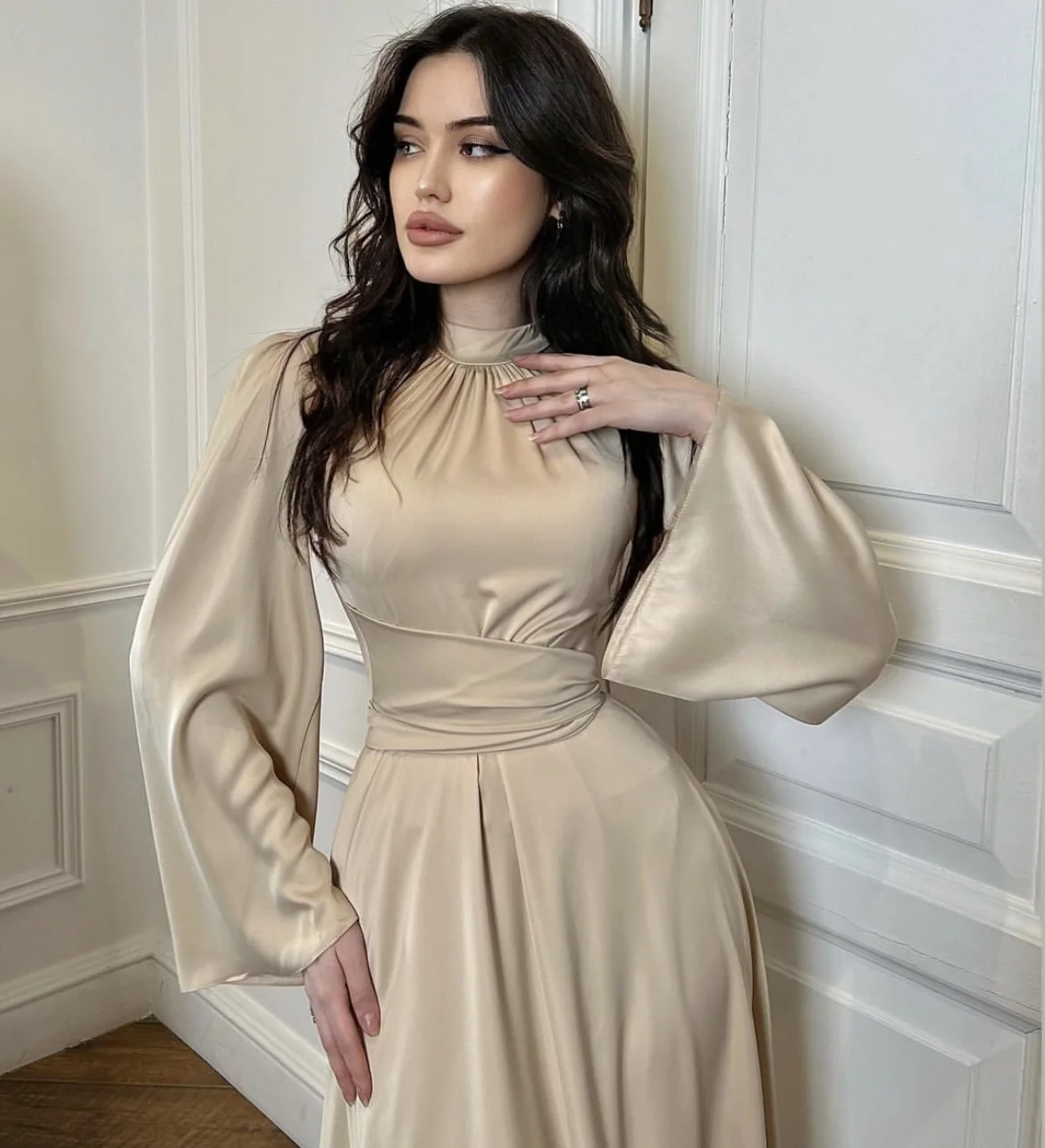 Robe Noire Sans Manches Garella, Taille 4, Longueur Au Genou - Occasion Très Bon état